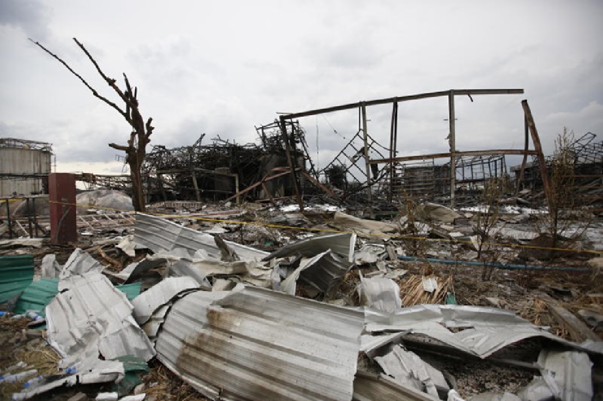 "วราวุธ"ส่งกรมน้ำบาดาล-นักวิทย์-นักเคมี-นักธรณี ตรวจสารตกค้าง เหตุไฟไหม้โรงงานกิ่งแก้ว