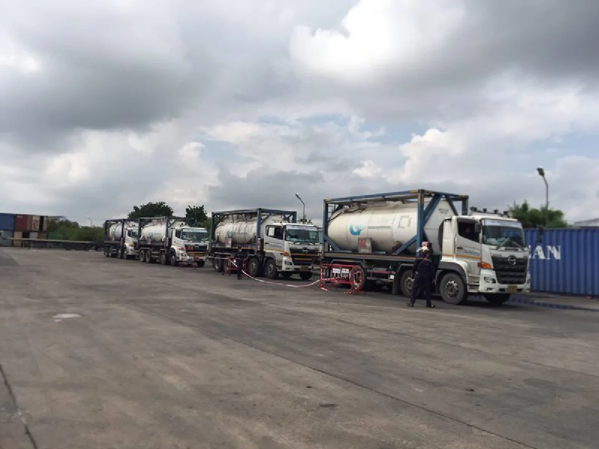 ‘สุริยะ’อัพเดทขนย้ายสารเคมีรง.หมิงตี้ยังเหลือ 1 พันตัน คาดเสร็จ 17 ก.ค.นี้