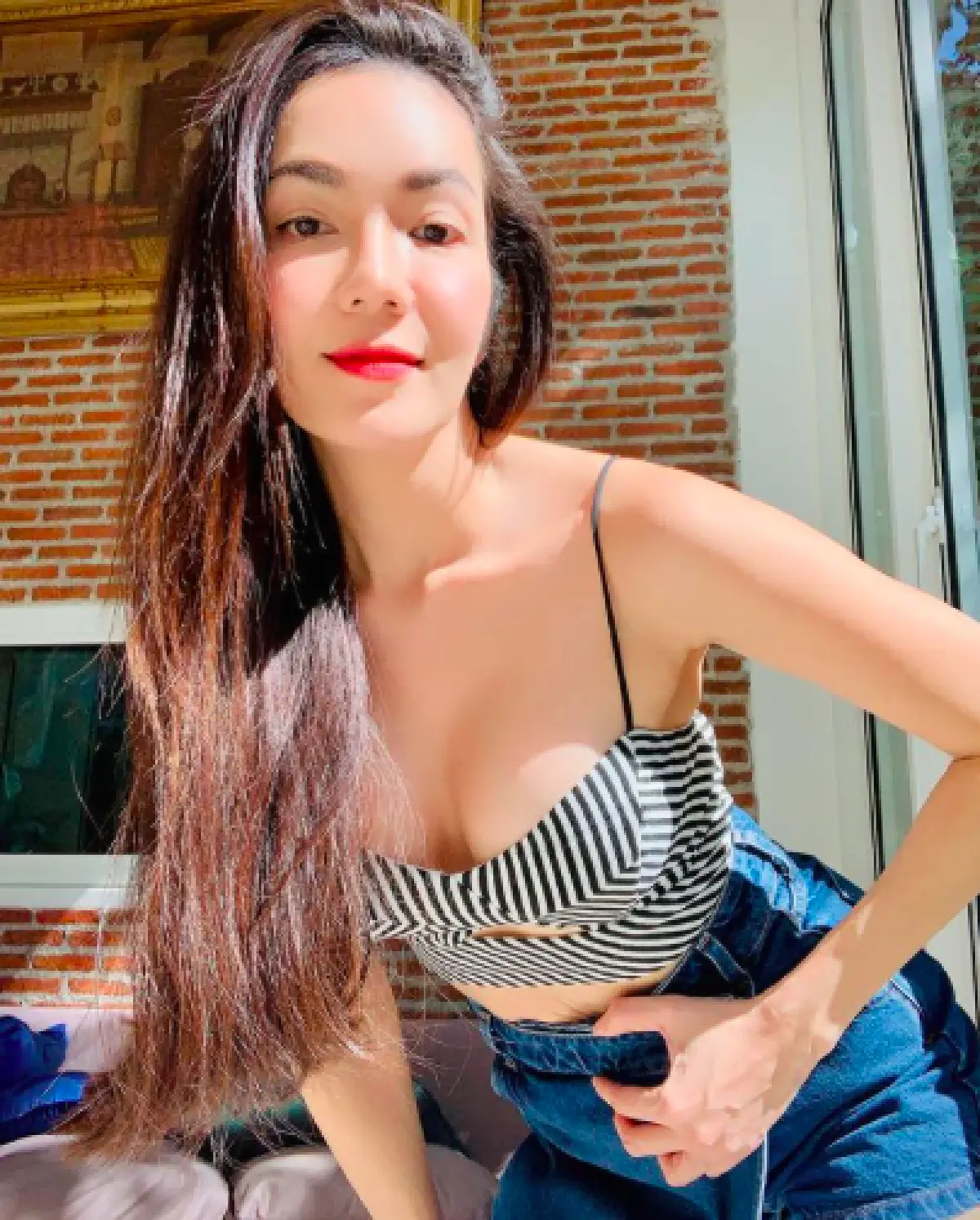 “โบวี่ อัฐมา” เละ! หลังเมนต์โพสต์ “อ๋อม สกาวใจ” บอกเหตุวัคซีนมาช้า เลยต้องเอาซิโนแวคมาช่วยแก้ขัด