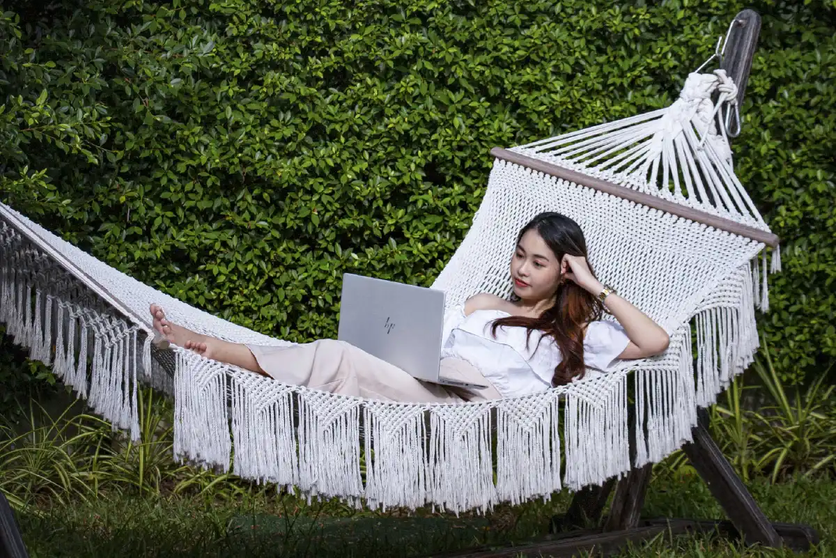 ทำงานอย่างมีสไตล์กับโปรโมชั่น “SUMMER DREAMING” ของแมริออท บอนวอย  ในประเทศไทย
