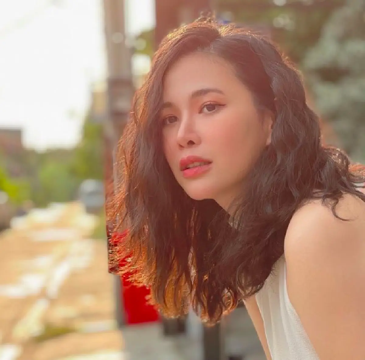 “โบวี่ อัฐมา” ลั่นไม่มีความจำเป็นที่ต้องแก้ตัวแทนรัฐบาล! หลังโดนชาวเน็ตรุมเรื่องวัคซีน