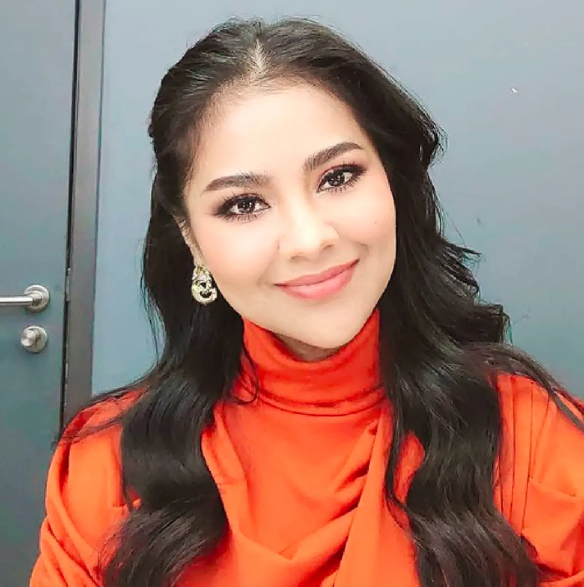 เปิดรายชื่อ 12 ดาราคอลเอาต์ ให้ข้อมูลเท็จเกี่ยวกับสถานการณ์โรคโควิด-19 