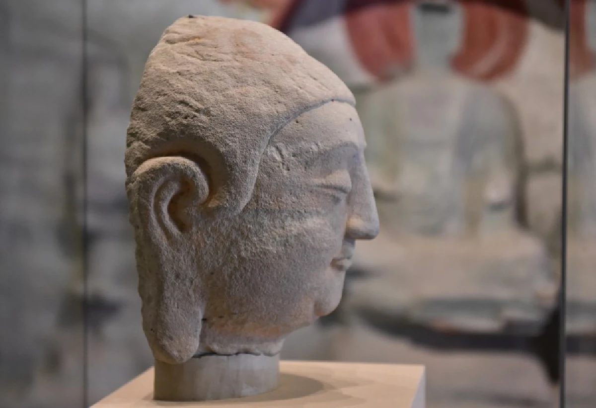 เศียรพระพุทธรูปพันปี กลับคืนสู่หมู่ถ้ำเขาเทียนหลง