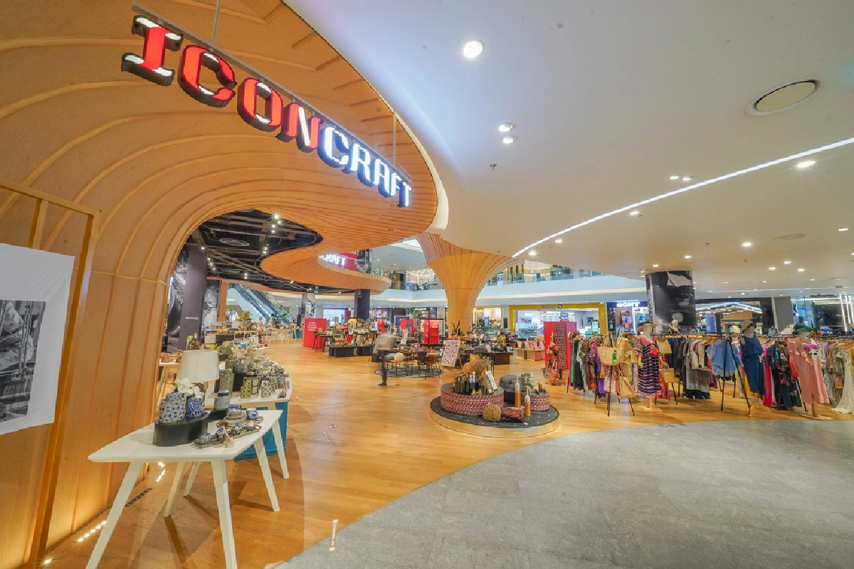 4 เคล็ดลับดูแลตัวเองอย่างไรให้สวยทะลุทุก Zoom Meeting