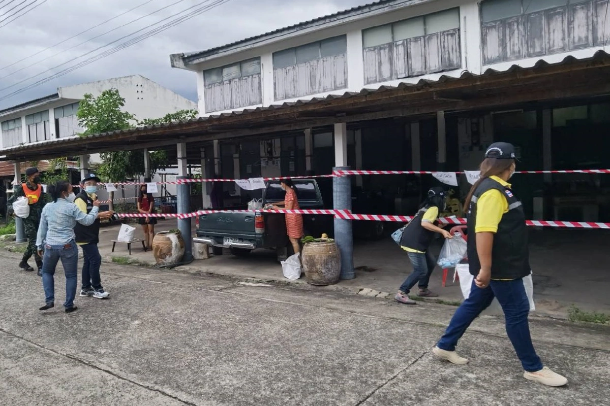 กำลังพลติดโควิด มทบ.21 โคราช สั่งปิดพื้นที่บ้านพักทหารประทวน