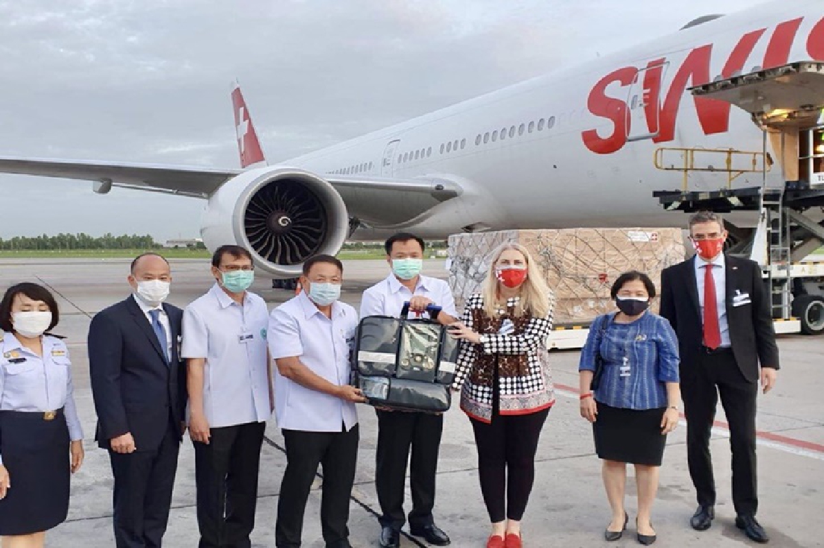 สวิสฯ บริจาคชุดตรวจโควิด-เครื่องช่วยหายใจ ให้ไทย สวิสฯ บริจาคชุดตรวจโควิด-เครื่องช่วยหายใจ ให้ไทย