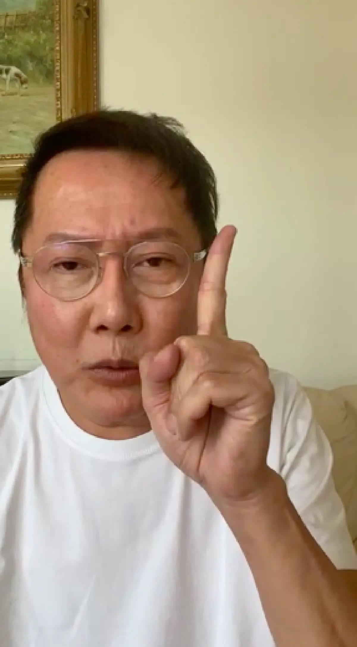 “ณวัฒน์” แฉช่องดัง จริงๆ โควิด-19 ระบาด แต่กำชับห้ามใครพูดเรื่องนี้ โยง 3 พิธีกรดัง รู้แต่พูดไม่ได้