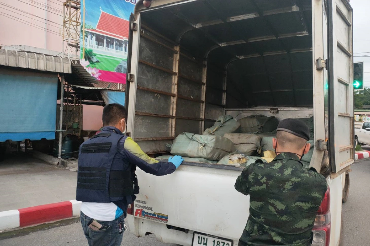 ตำรวจรวบยกก๊วนแก๊งขนยาบ้ากว่า8ล้านเม็ดจากภาคเหนือ