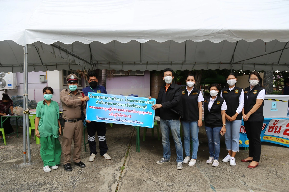 รมช.แรงงานห่วงชุมชนสีแดงเข้มส่งกำลังใจสู้ภัยโควิด