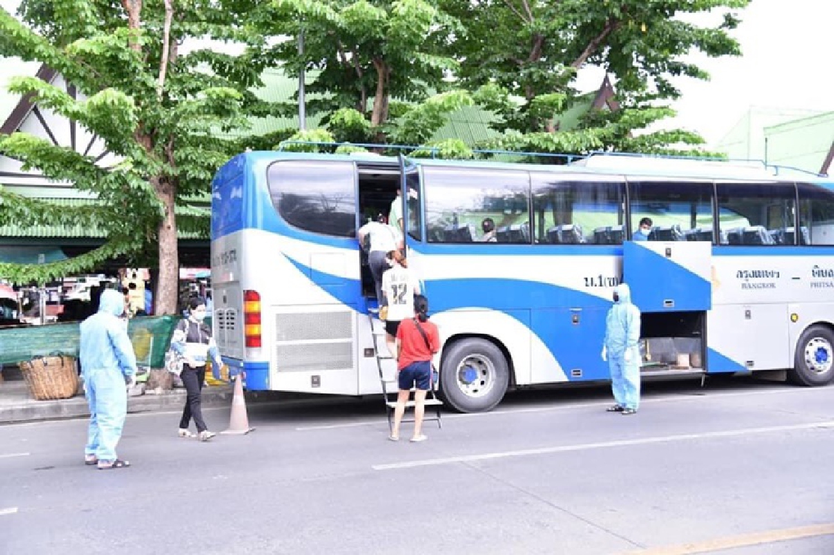 บขส.เริ่มให้บริการขนส่ง"ผู้ป่วยโควิด"กลับรักษาตัวภูมิลำเนา บขส.เริ่มให้บริการขนส่ง"ผู้ป่วยโควิด"กลับรักษาตัวภูมิลำเนา