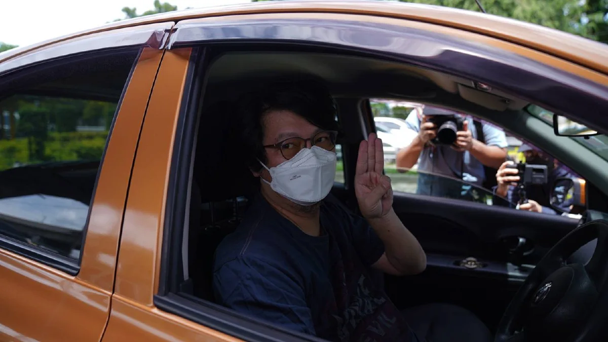 คาร์ม็อบคึกคัก! มวลชนรวมตัวเคลื่อนขบวนไล่ประยุทธ์