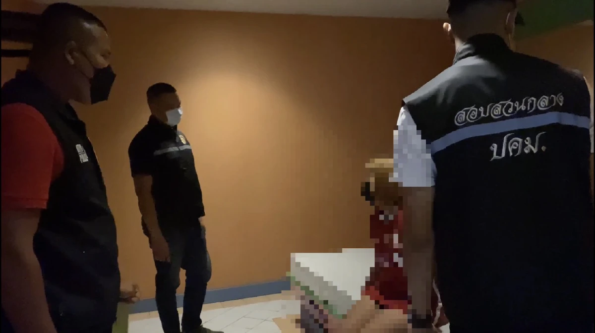 ปคม.บุกจับแม่เล้าวัย16คาม่านรูดนำเด็กสาว15ปีค้ากามผ่านทวิตเตอร์