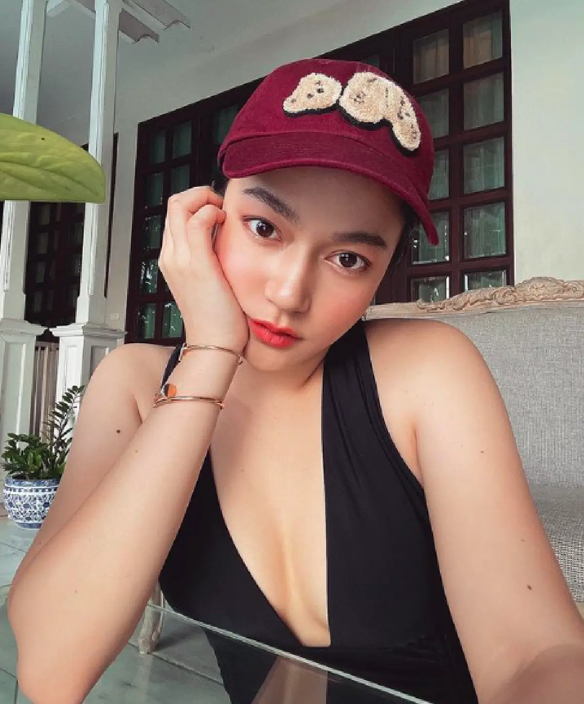 "ชัญญ่า ทามาดะ" โชว์พาสปอร์ตชัดๆ ไม่ได้อยู่ไทย หลังเจอดราม่าฉีดวัคซีนไฟเซอร์ในไทย