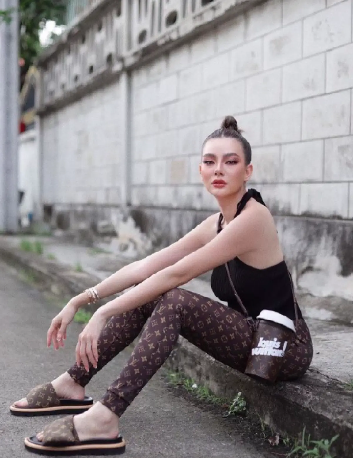 “ดิว อริสรา” เซ็กซี่ขยี้แหลกมาก ท่อนบนว่าแซ่บแล้ว..ท่อนล่างเด็ดกว่าเยอะ