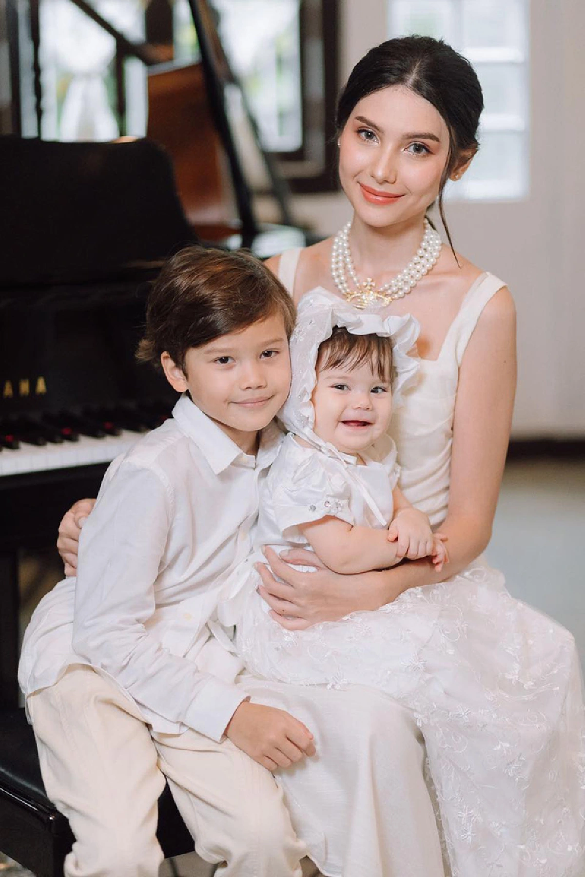 “ซาร่า” จัดปาร์ตี้เล็กๆ ฉลองวันเกิด 1 ขวบ ให้ “น้องเอมมิลี่” ที่ภูเก็ต