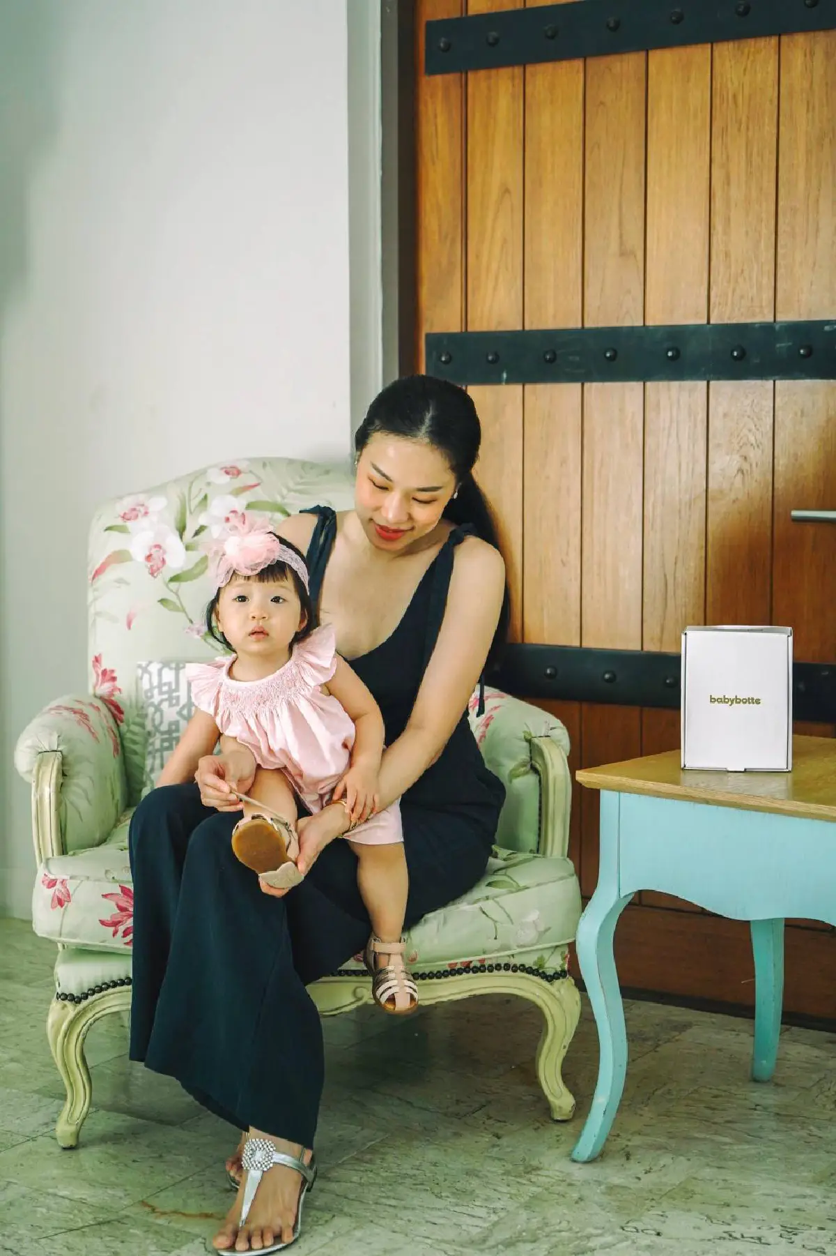 How to เลือกรองเท้าอย่างไร ให้เหมาะกับแต่ละช่วงอายุของลูกน้อย