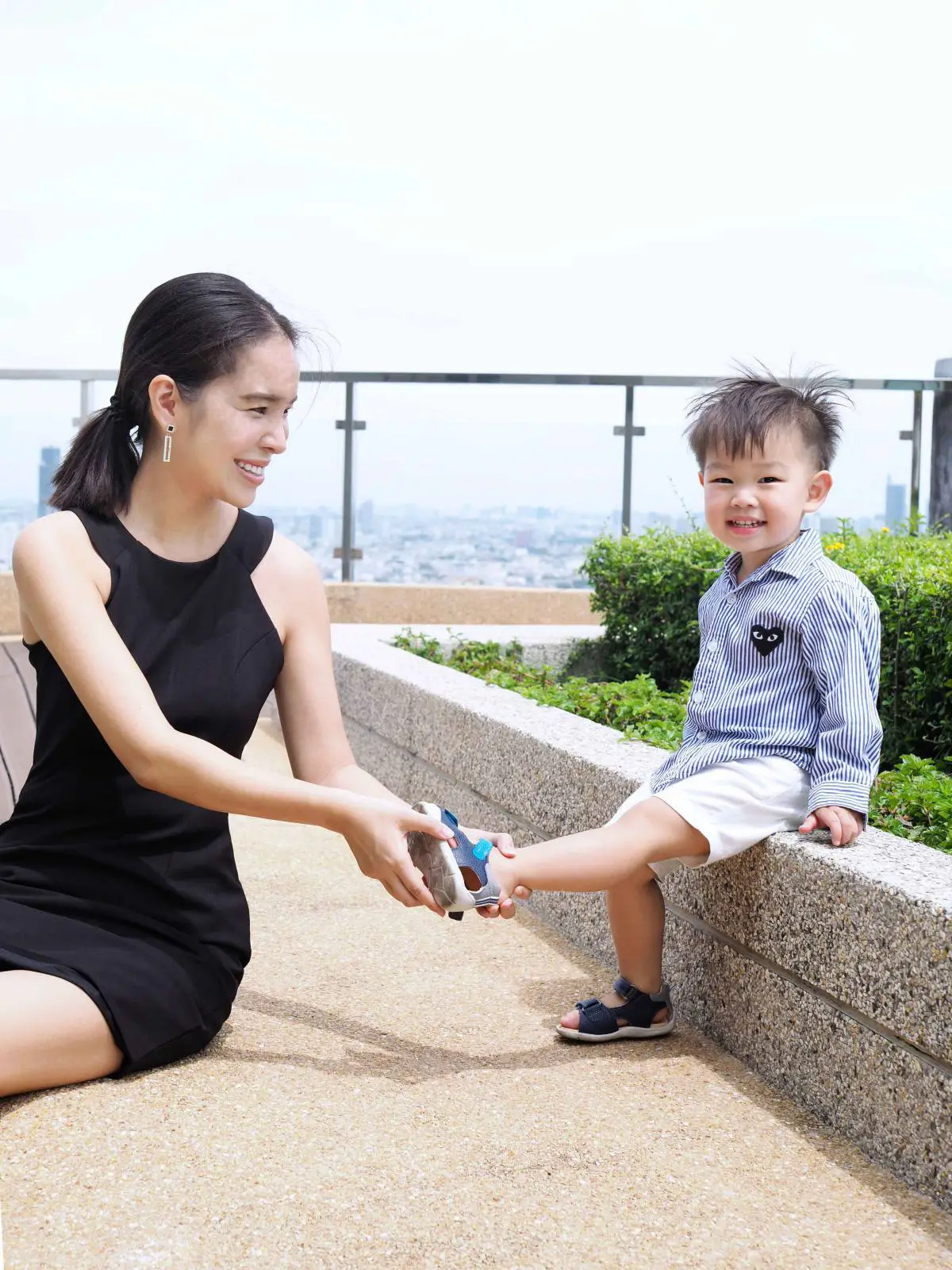 How to เลือกรองเท้าอย่างไร ให้เหมาะกับแต่ละช่วงอายุของลูกน้อย