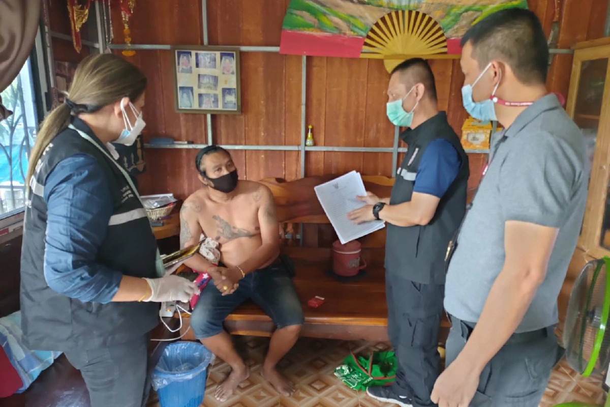 ตำรวจปคม.จับสามีภรรยาตั้งไลน์เปิดกลุ่มลับขายคลิปโป๊เด็ก