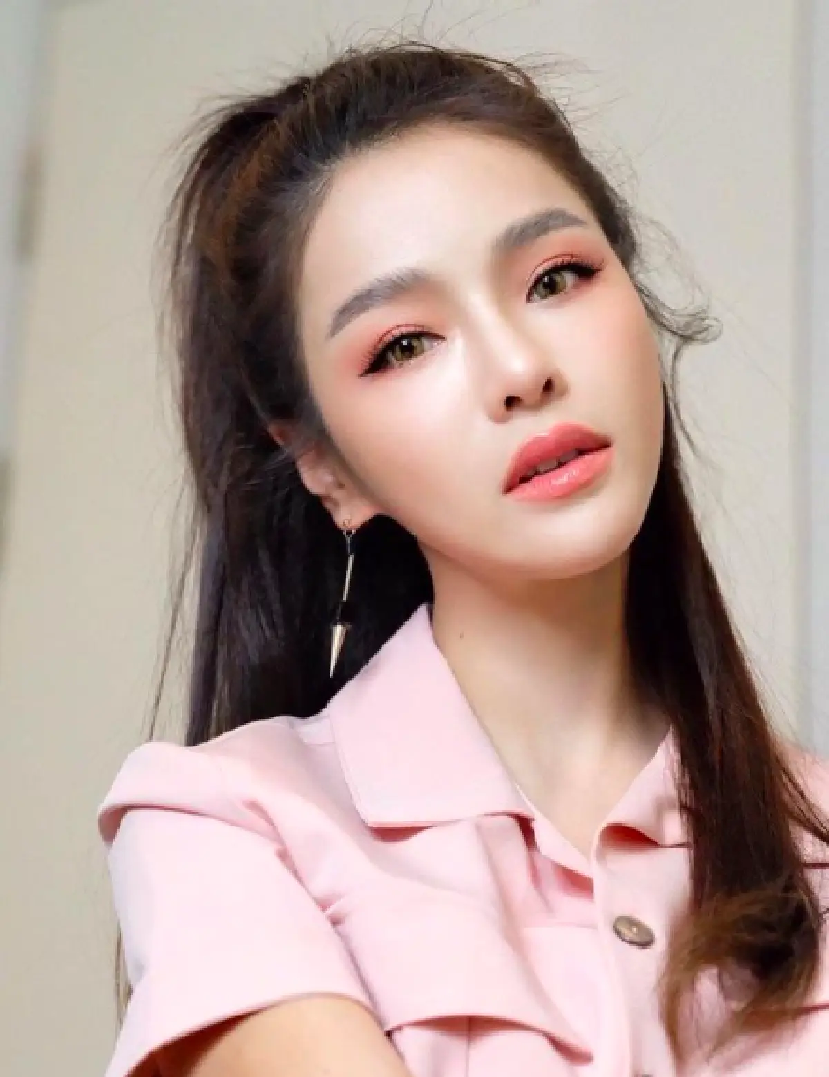 "แอร์ ภัณฑิลา" เทียบวิวัฒนาการความสวยให้ดู พร้อมบอกทำไมนับวันหน้ายิ่งเด็กลง