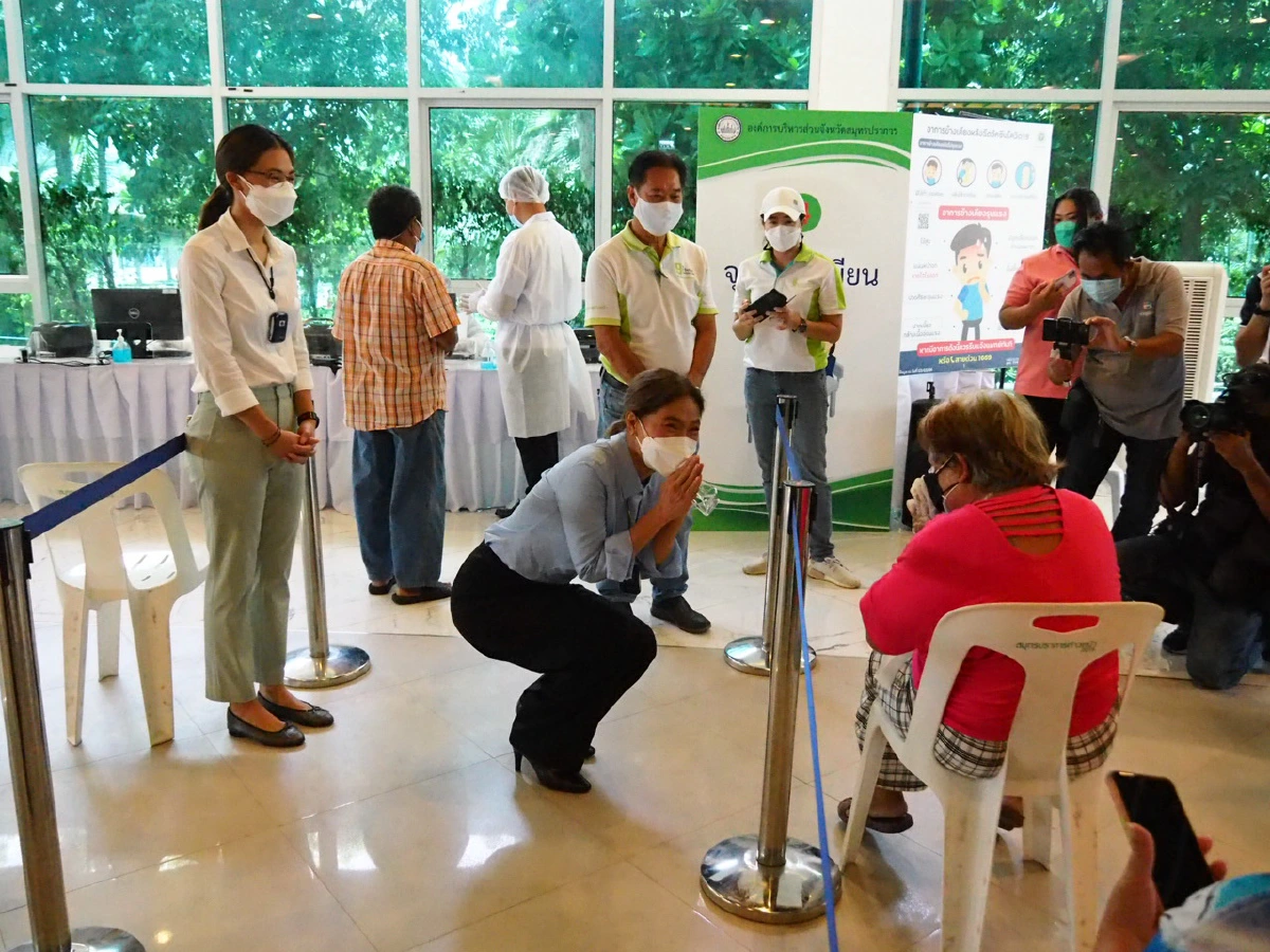 อบจ.ปากน้ำเริ่มฉีดวัคซีนซิโนฟาร์มล็อตแรกแล้ว