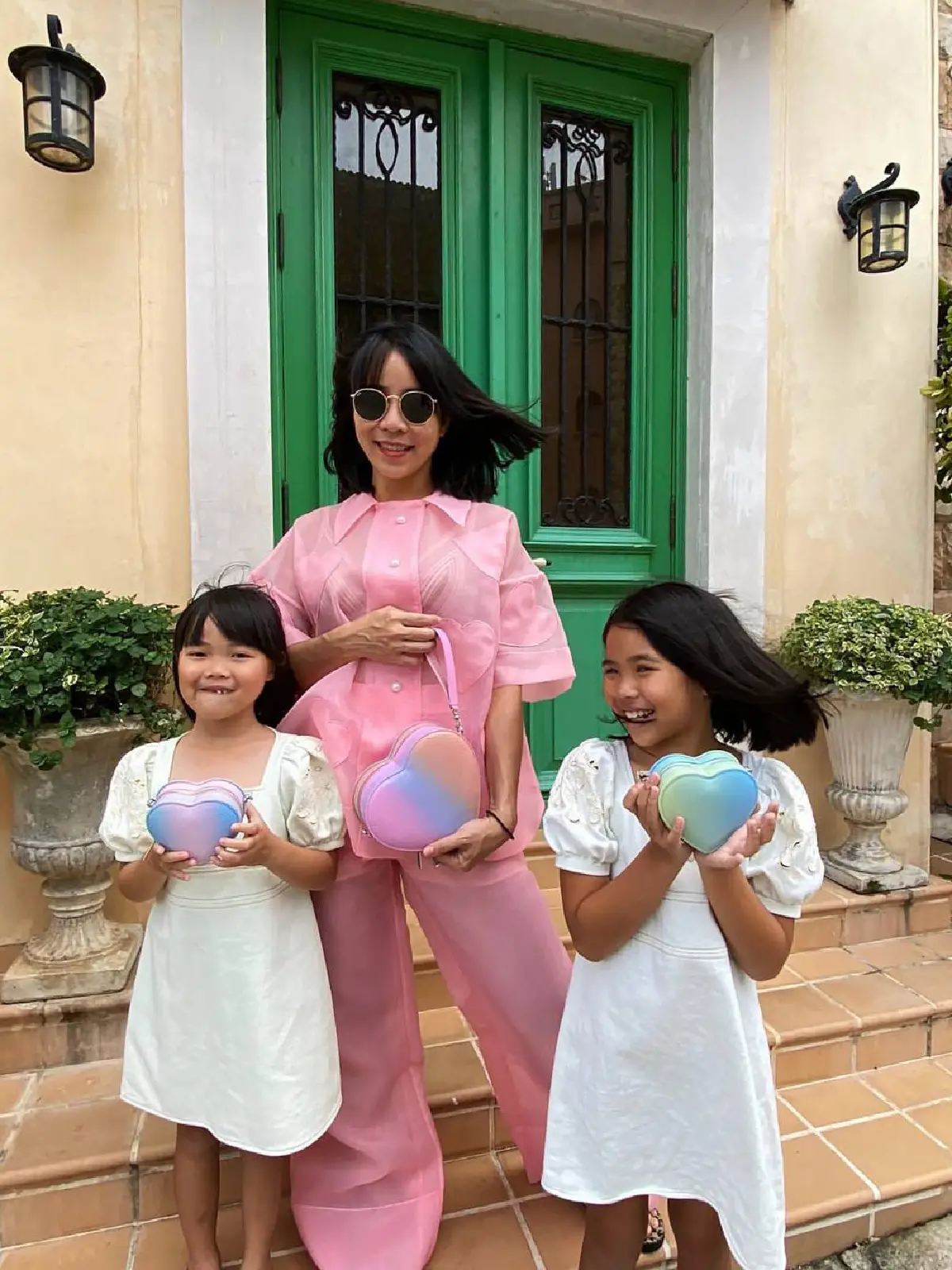 ความประทับใจจากสายใยแห่งรักระหว่าง 3 คู่แม่ลูกเซเลบริตี้คนดัง