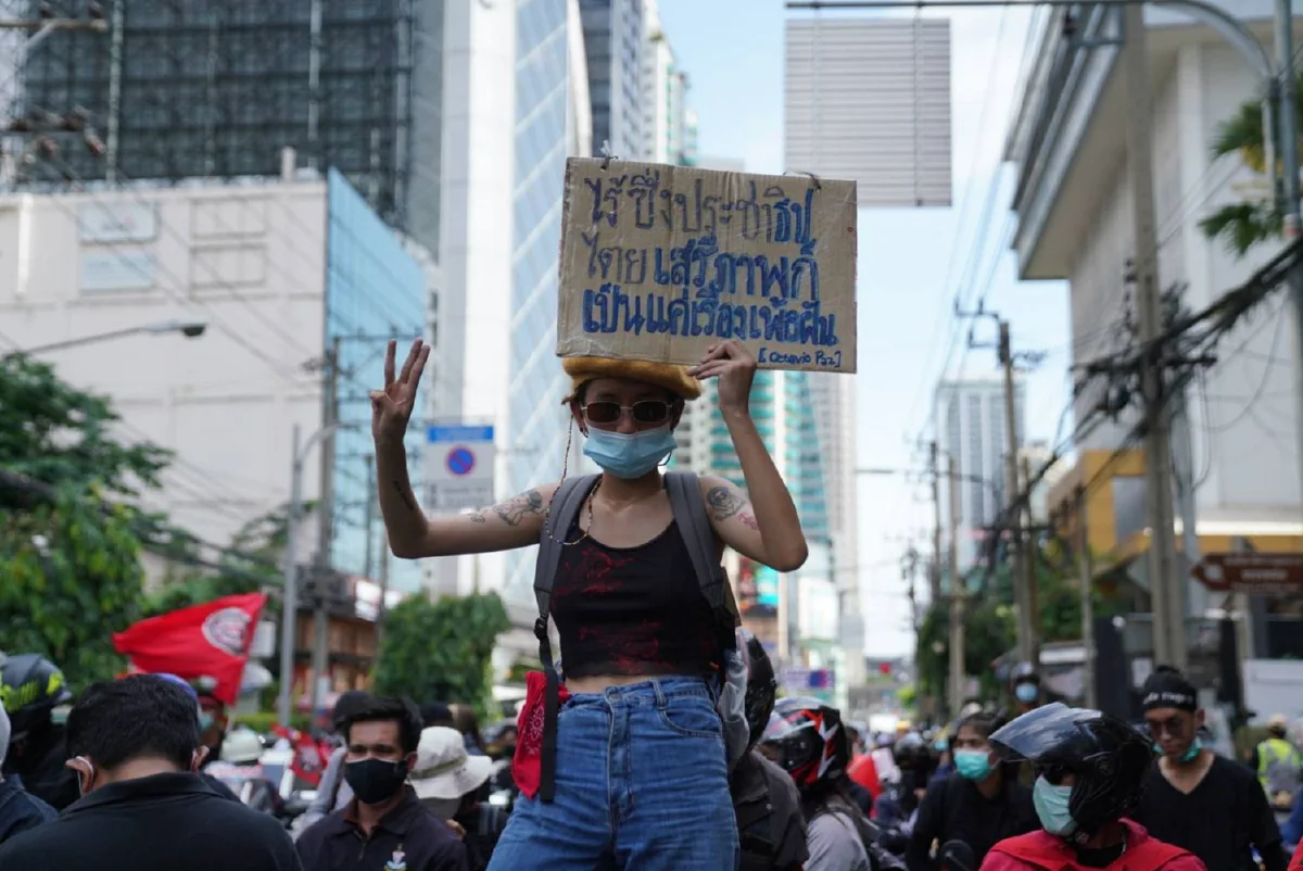 คาร์ม็อบแถลงการณ์ปฏิรูปทุกสถาบัน ขอคืนศักดิ์ศรีความเป็นมนุษย์