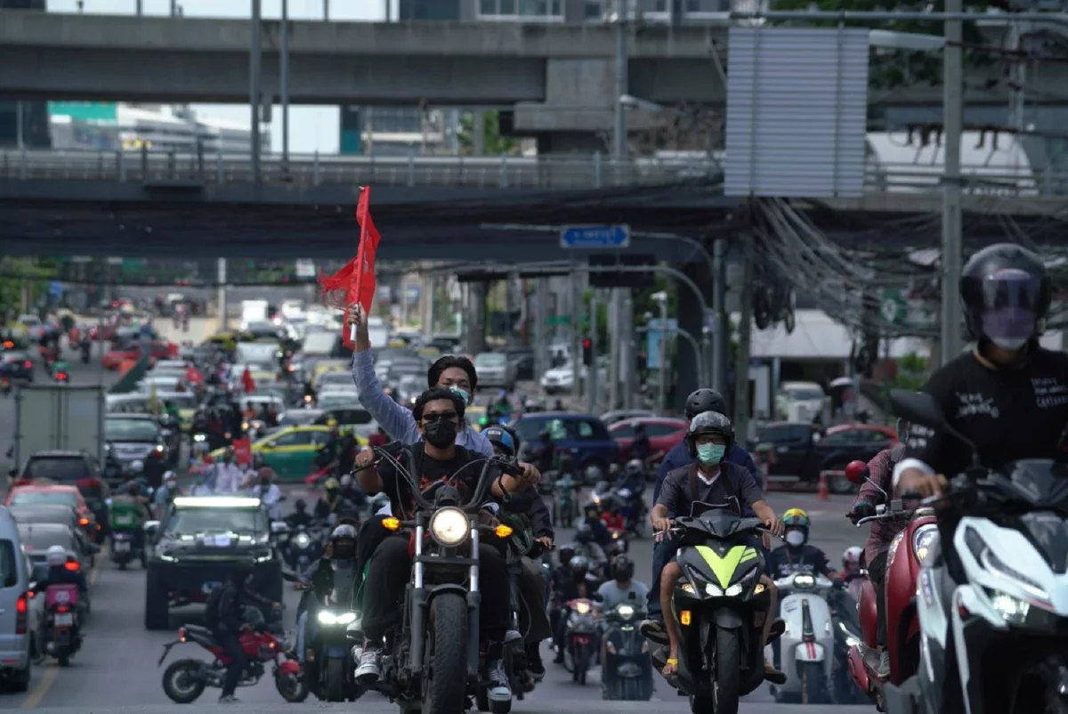 คาร์ม็อบแถลงการณ์ปฏิรูปทุกสถาบัน ขอคืนศักดิ์ศรีความเป็นมนุษย์