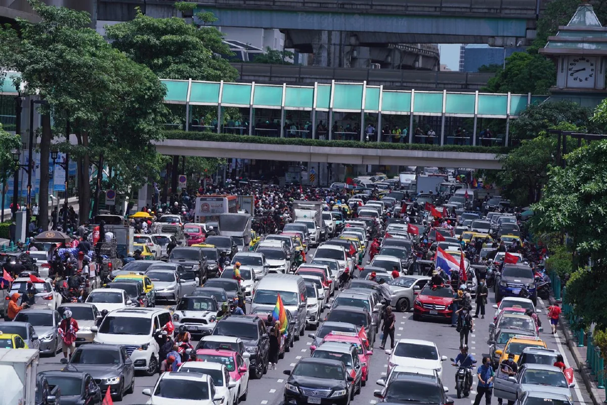 คาร์ม็อบราชประสงค์คึก! มวลชนร่วมเคลื่อนขบวน