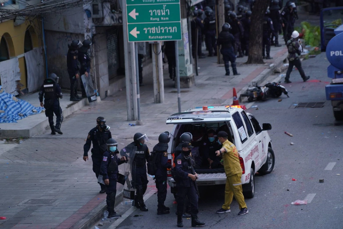 บช.น.แถลงตร.เจ็บ6นาย จับม็อบ6คนยึดจักรยานยนต์เกือบ100คัน