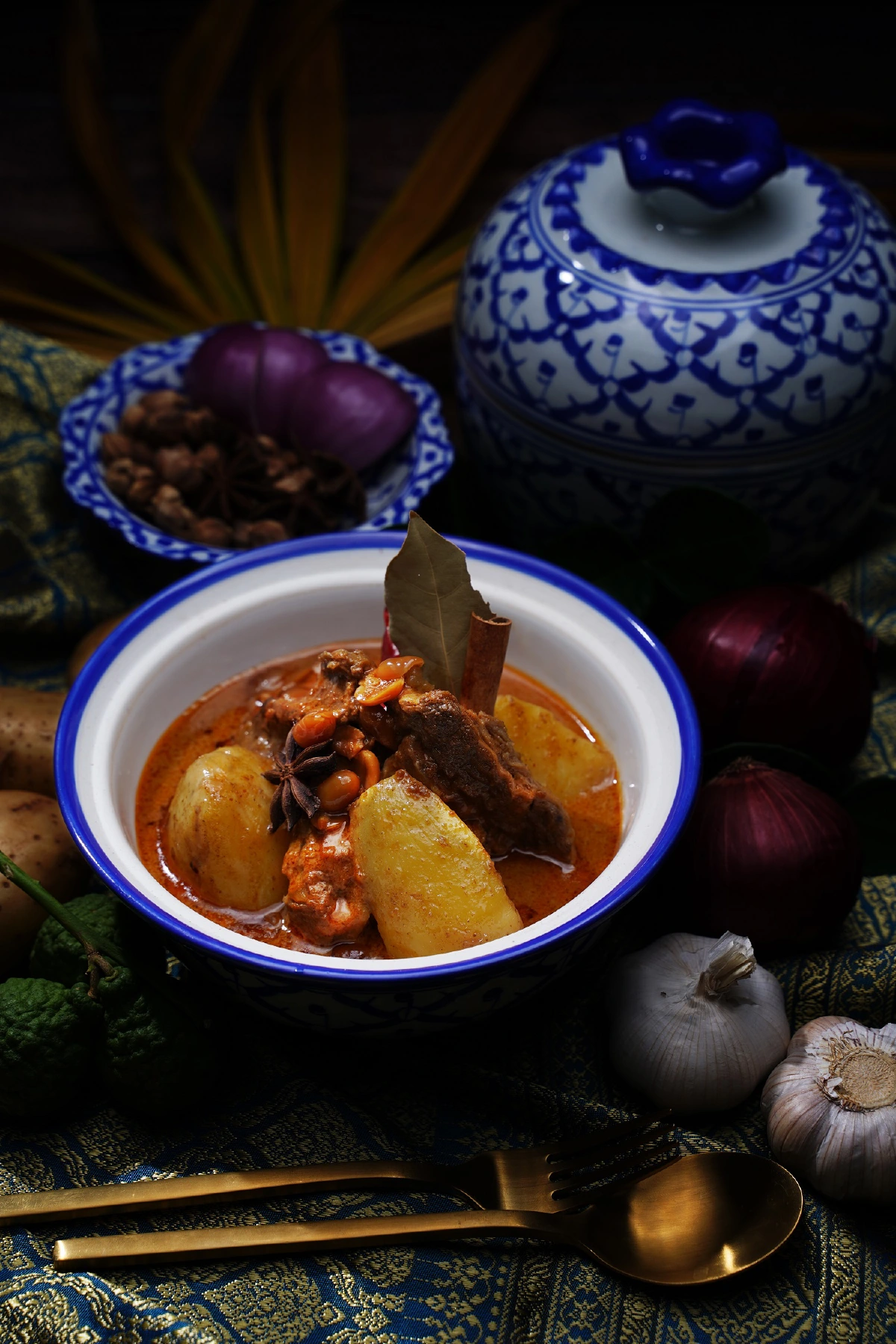 เชฟแพมชวนรังสรรค์เมนู “แกงมัสมั่นเนื้อซี่โครง” ชูวัตถุดิบสุดพรีเมี่ยมรับเทศกาลวันแม่