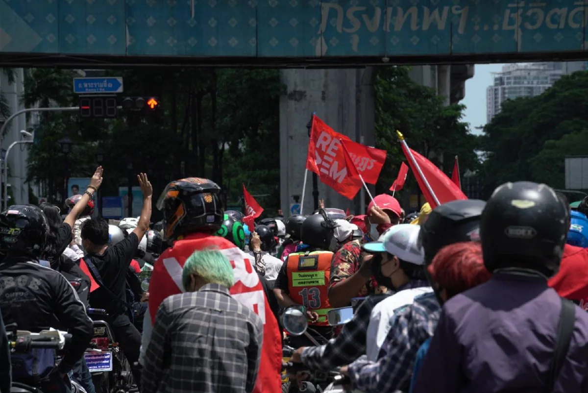 คาร์ม็อบราชประสงค์คึก! มวลชนร่วมเคลื่อนขบวน