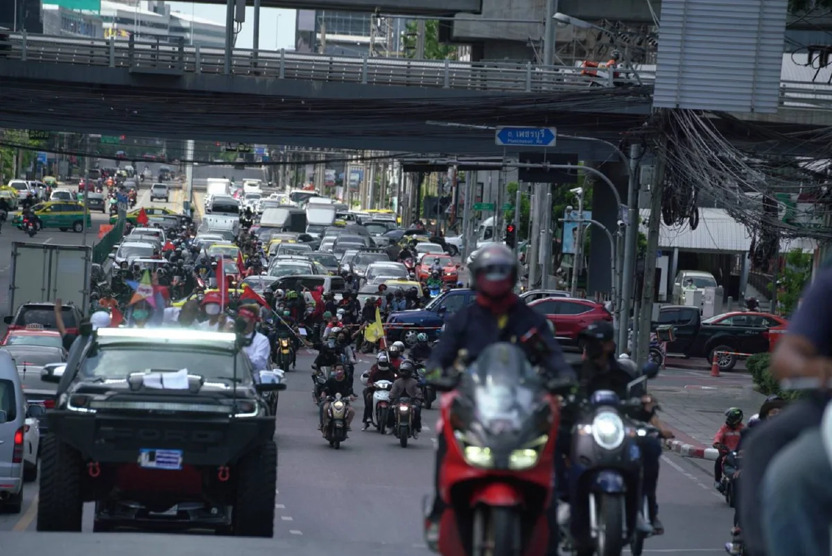 คาร์ม็อบแถลงการณ์ปฏิรูปทุกสถาบัน ขอคืนศักดิ์ศรีความเป็นมนุษย์