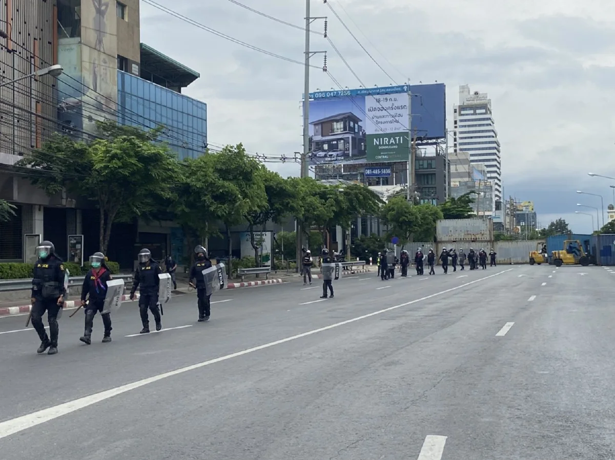 ม็อบทะลุฟ้าเคลื่อนขบวน4โมงเย็น จุดหมายบ้านประยุทธ์