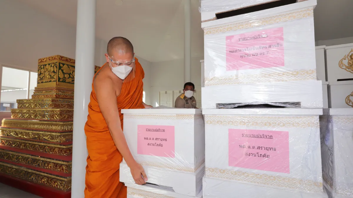 เหล่าดาราบริจาคโลงศพให้วัดชินวรารามฯช่วยผู้ป่วยโควิดยากไร้