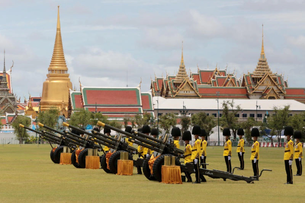 ทหารยิงสลุตหลวง21นัด เฉลิมพระชนมพรรษา พระพันปีหลวง