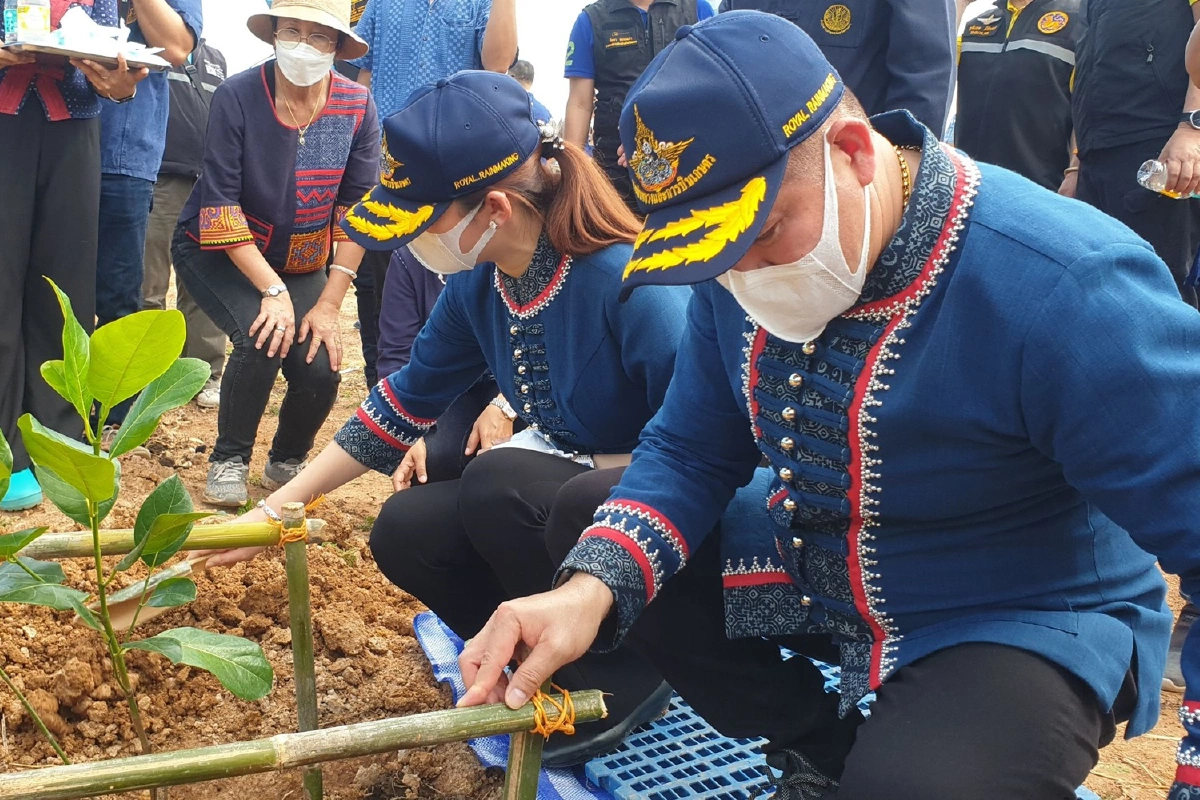 "ธรรมนัส"ชี้อาชีพเกษตรหนึ่งทางรอดสู้วิกฤตโควิด