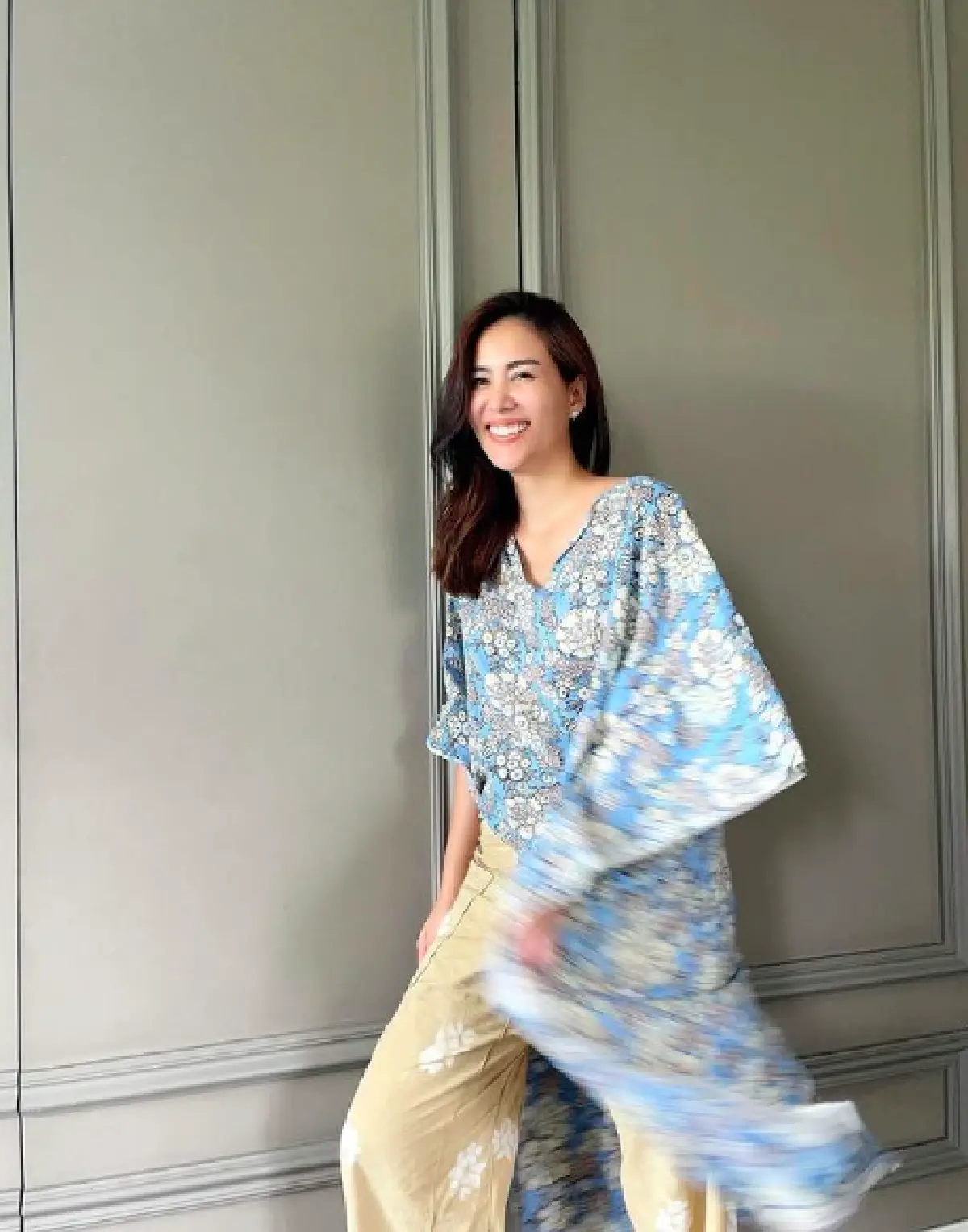 "เชอรี่ เข็มอัปสร" เผยภาพคุณแม่ "เจ้านิรมิต" ถอดแบบความสวยมาเป๊ะ