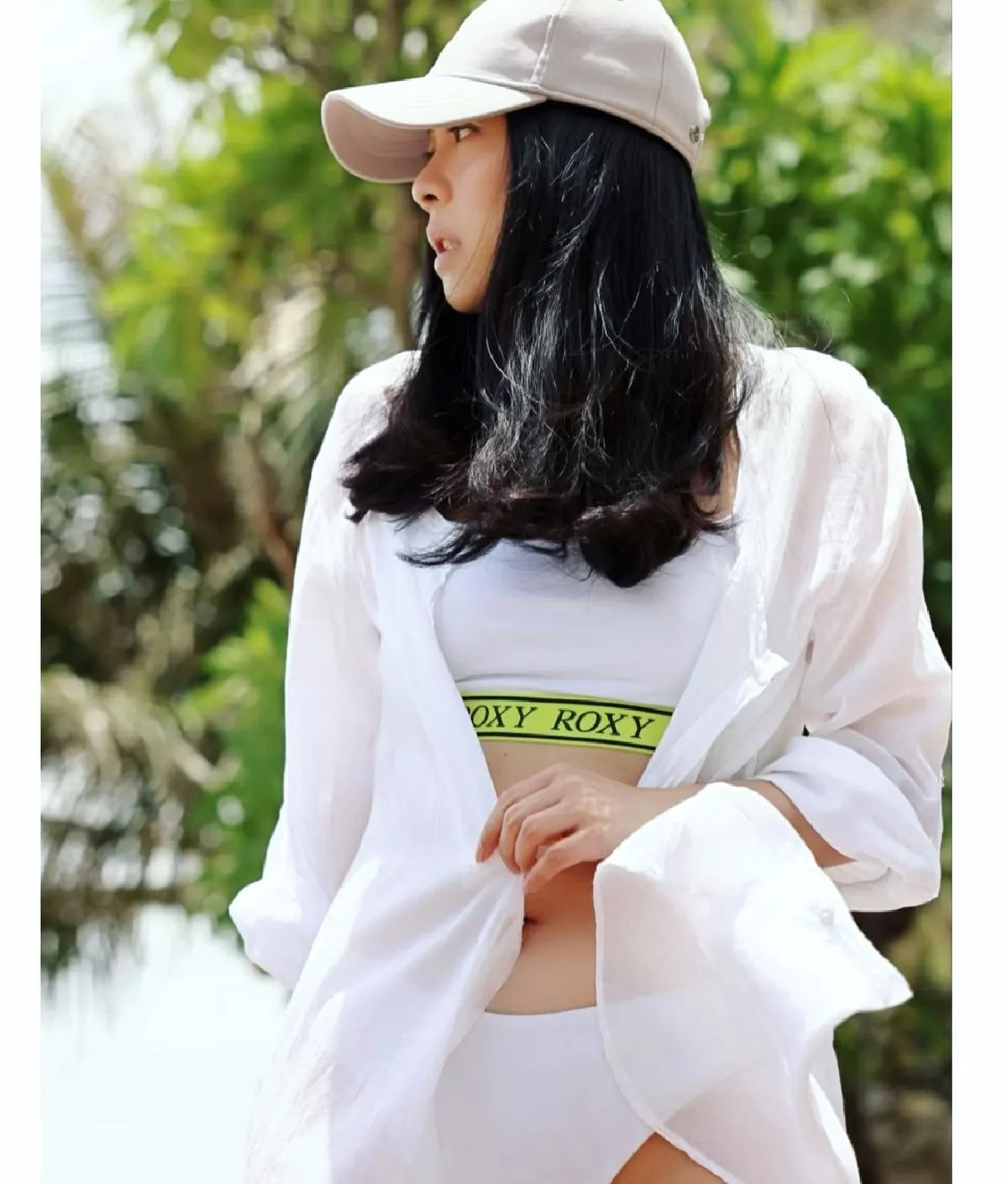 “ดาว ณรงค์เดช” เป๊ะเกินวัย! ใส่ชุดว่ายน้ำอวดหุ่นแซ่บในวัย 48 กะรัต