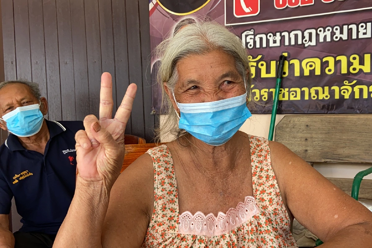 คุณยายวัย70ได้ฉีดวัคซีนแอสตร้าฯเวลาเดียวกัน2เข็ม