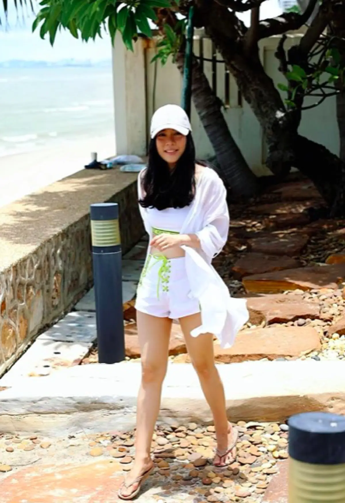 “ดาว ณรงค์เดช” เป๊ะเกินวัย! ใส่ชุดว่ายน้ำอวดหุ่นแซ่บในวัย 48 กะรัต