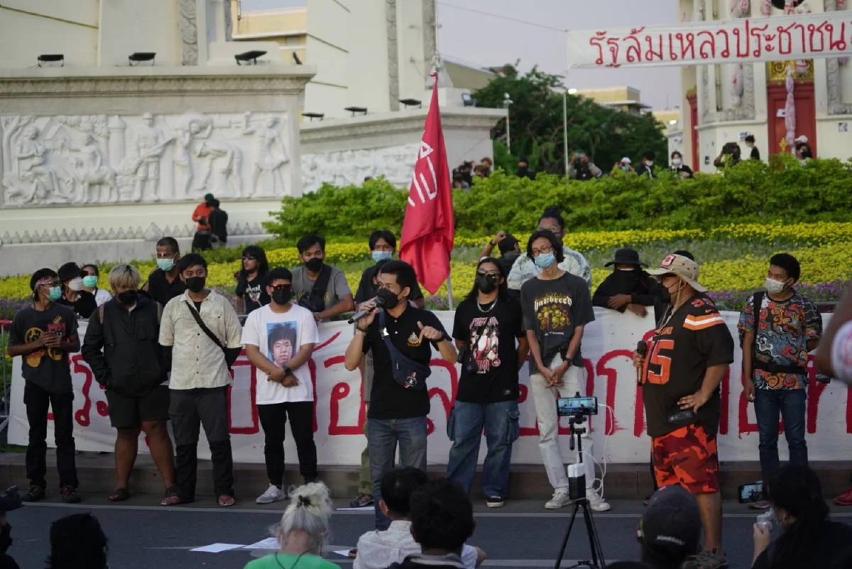 แกนนำลั่นม็อบปะทะดินแดงไม่ใช่กลุ่มอาชีวะ เตือนคิดให้เยอะอย่าเอาแต่สนุก
