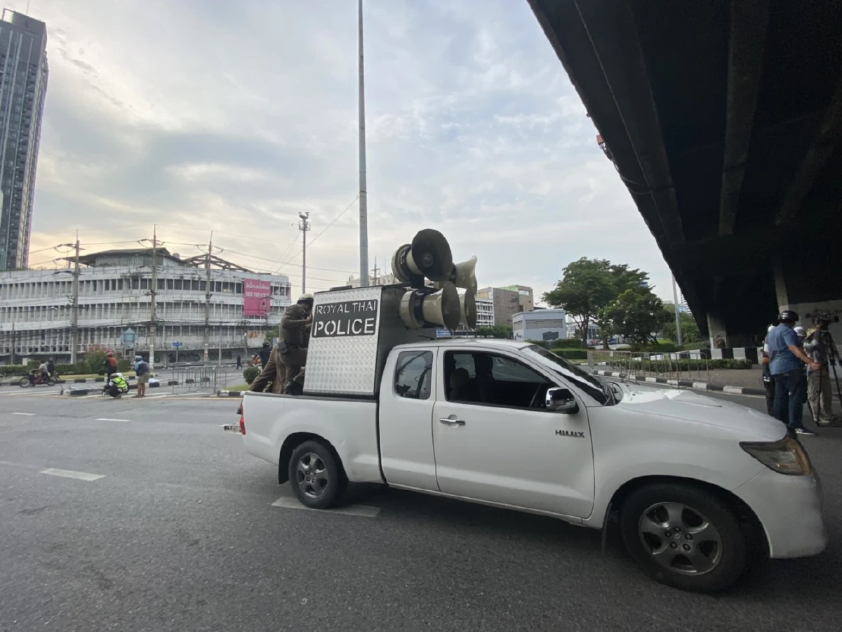 ตำรวจอคฝ.สลายแว้นซิ่งแยกดินแดง แตกหนีกระเจิง