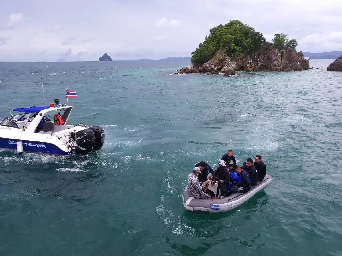 หลายหน่วยงานพร้อมใจเก็บขยะทะเลเตรียมรับนักท่องเที่ยว