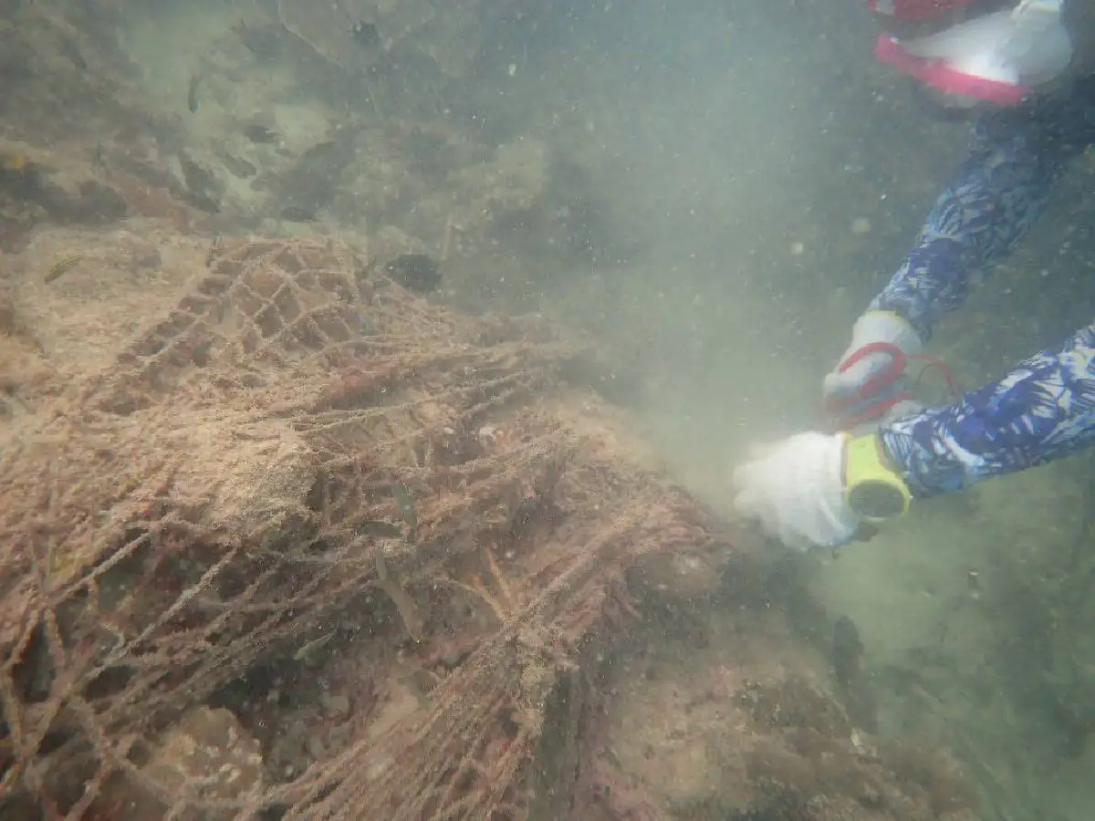 หลายหน่วยงานพร้อมใจเก็บขยะทะเลเตรียมรับนักท่องเที่ยว