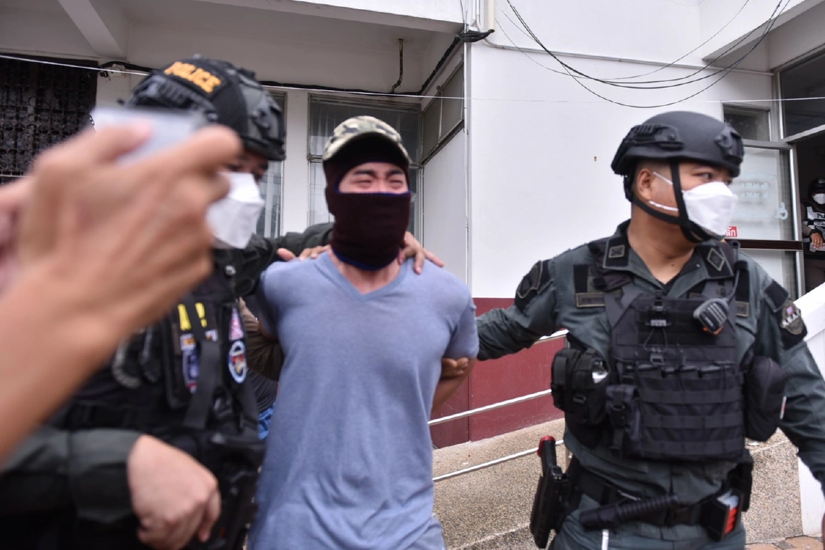 "ให้การปฎิเสธทุกข้อหา" 5ตร.ร่วมผกก.โจ้ถุงคลุมหัวผู้ต้องหาคดียาเสียชีวิต 