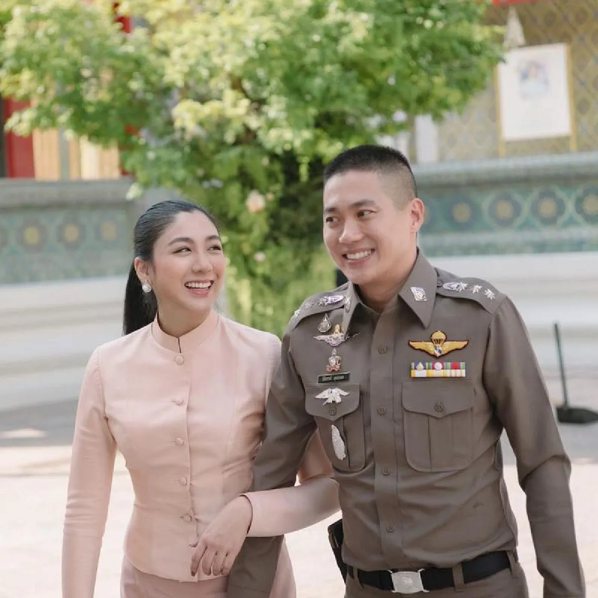 เครียดหนัก! “ใบเตย พรพจี” แฟน “ผู้กำกับโจ้” ลางานพิธีกรยาวๆ ไม่รู้จะกลับมาเมื่อไร 