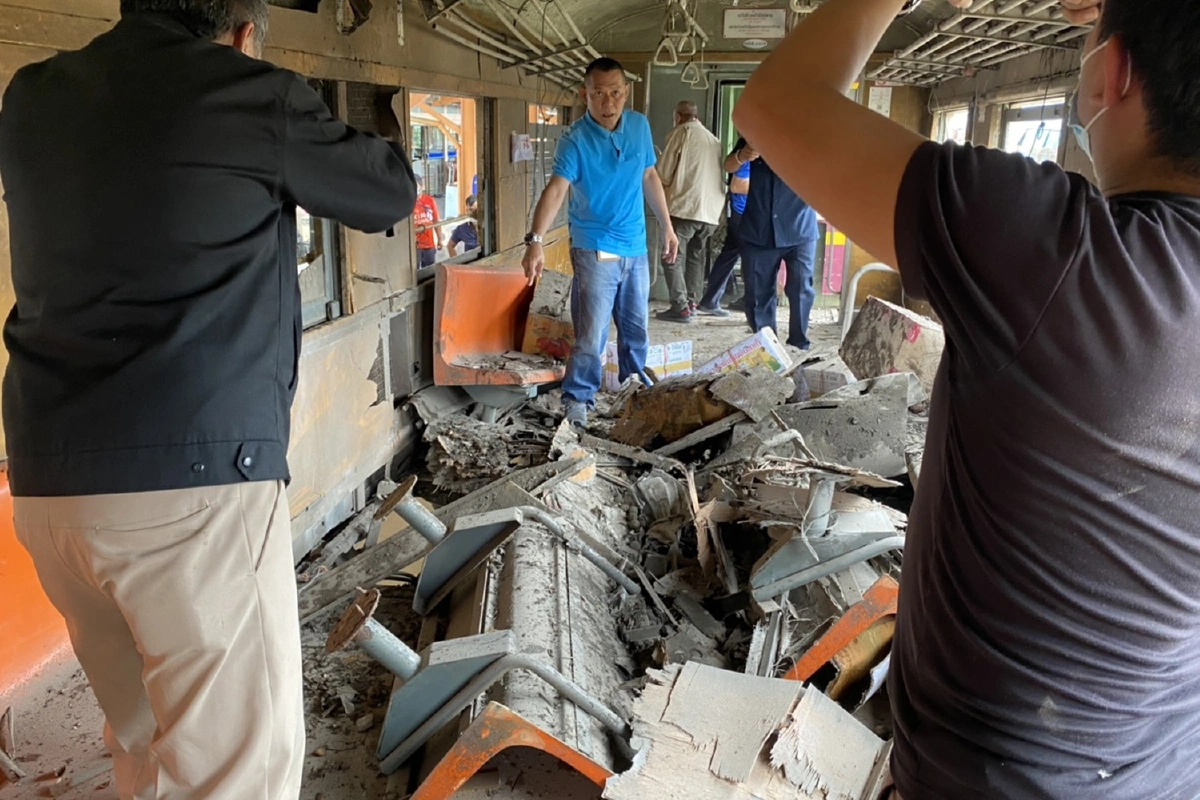 คนร้ายลอบบึ้ม-ยิงซ้ำรถไฟขนสินค้าเกษตร เยียวยาโควิด