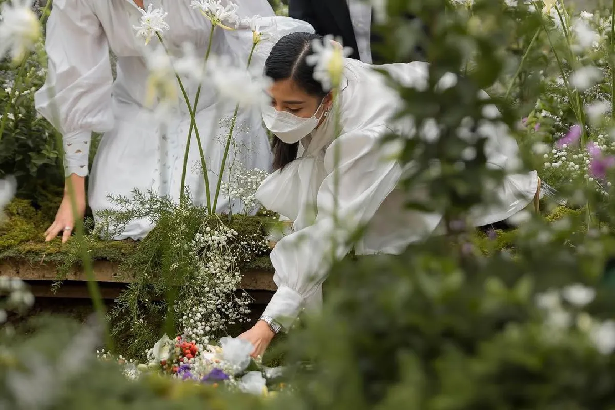 “ปุ๊กลุก” พาน้องหมาร่วมส่งคุณแม่ครั้งสุดท้าย ด้วยรอยยิ้มและความสุข