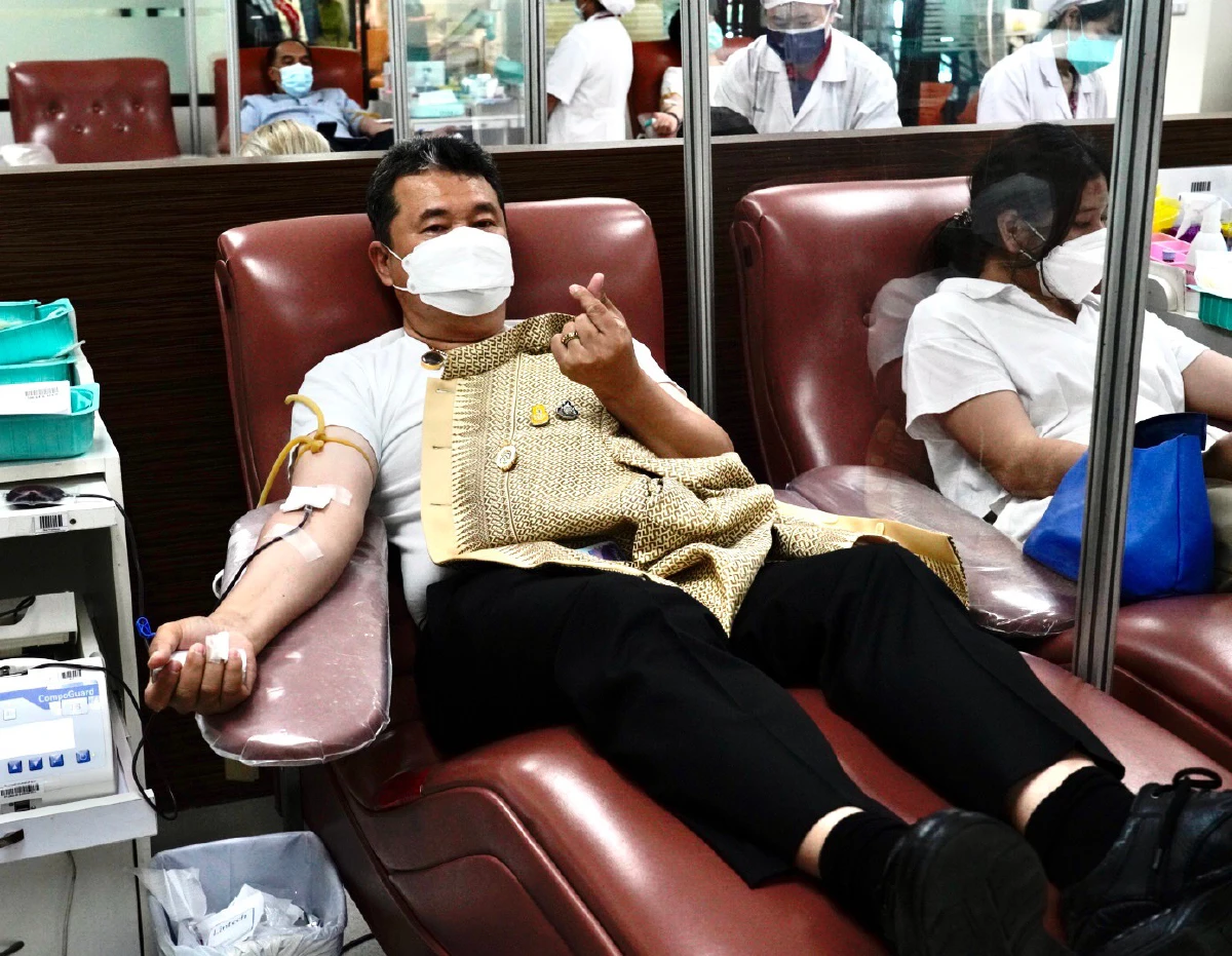 "อธิบดีเก่ง"นำข้าราชการพช.บริจาคเลือดถวายเป็นพระราชกุศล 