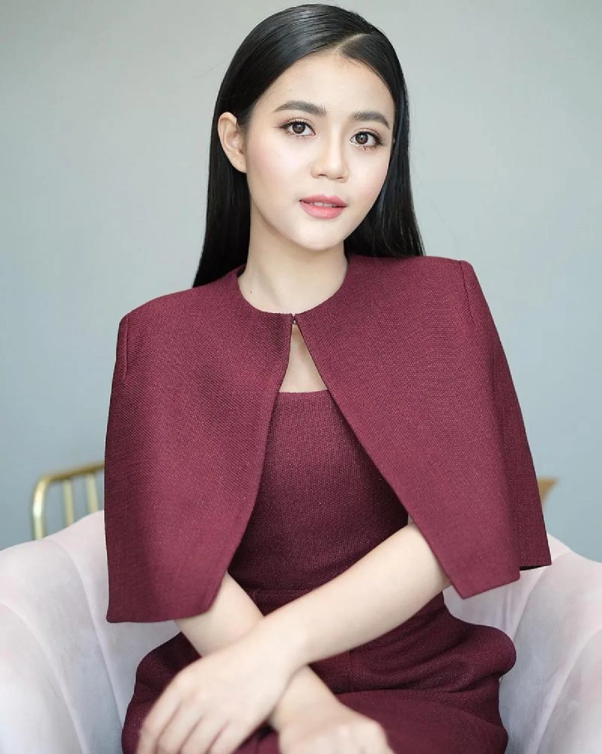 “ลำไย ไหทองคำ” สุดปัง! ไปหมุนวงล้อกองสลาก แถมออกป้ายทะเบียนรถที่ขับไปแบบเต็มๆ